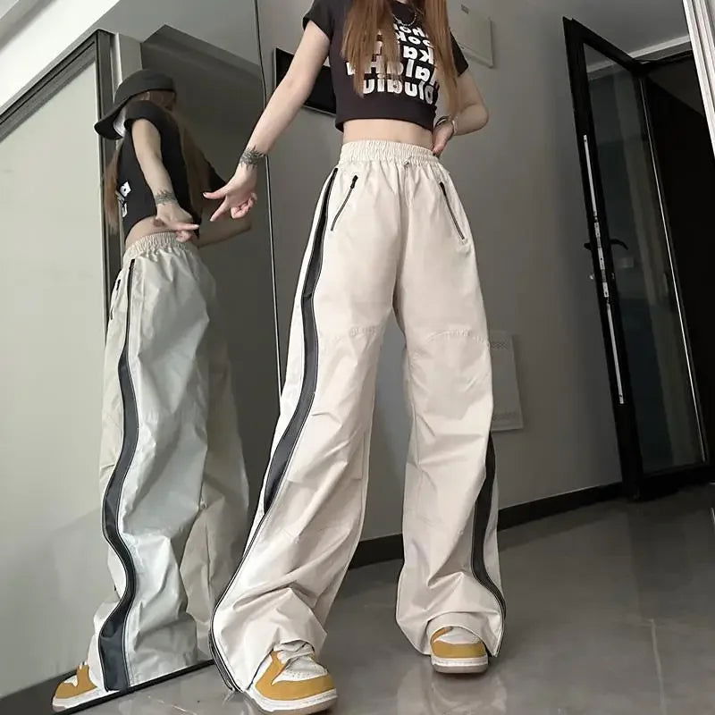 Aria’s Techwear Cargo Joggers - Montfash