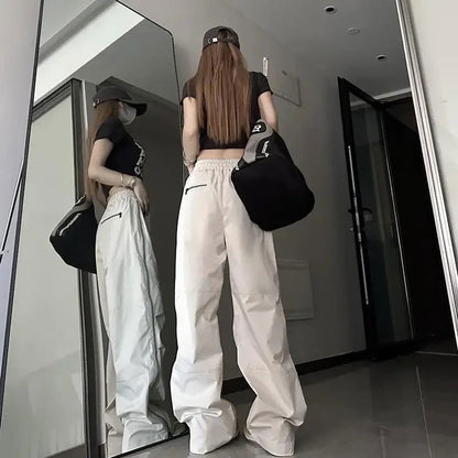 Aria’s Techwear Cargo Joggers - Montfash