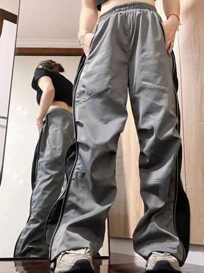 Aria’s Techwear Cargo Joggers - Montfash